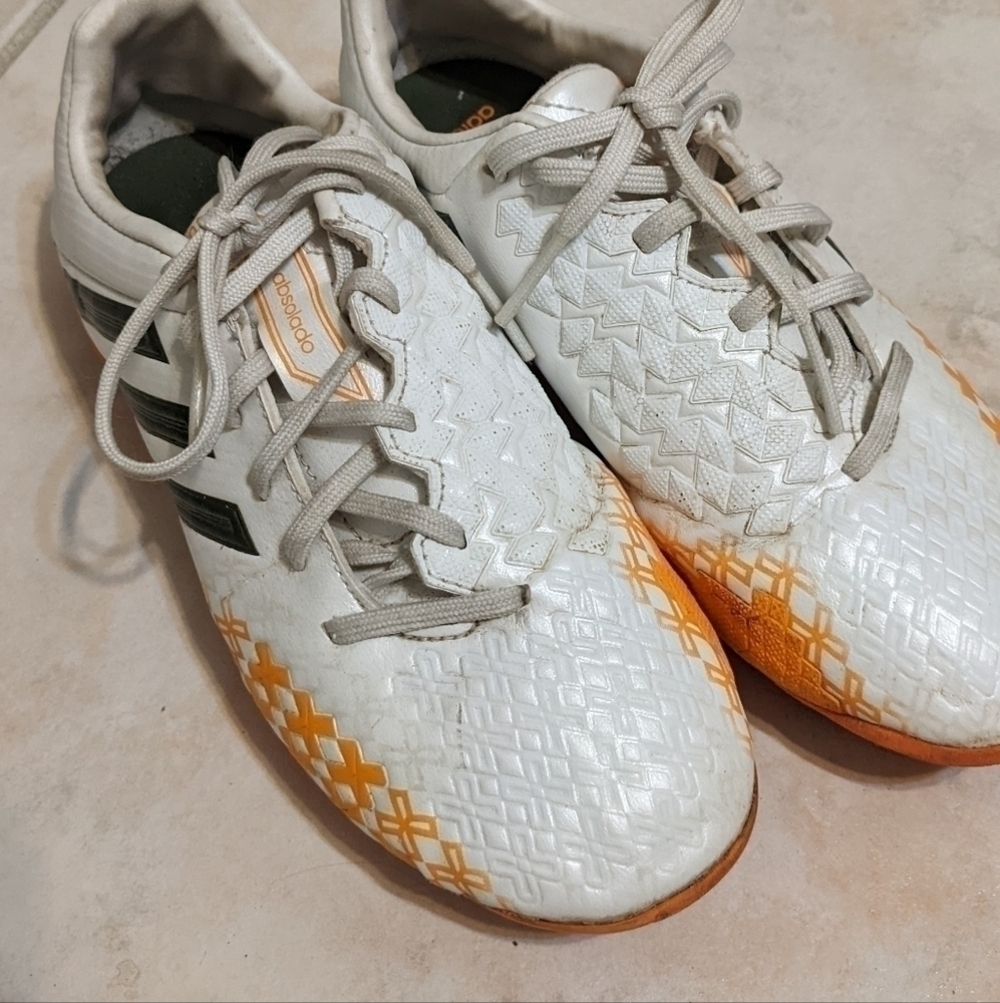 ADIDAS kids cleats size 5